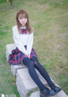 美女大b_BD英语完整在线观看