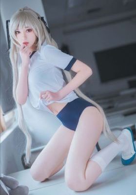 闪婚老公捧我当歌星免费观看_HD免费高清观看